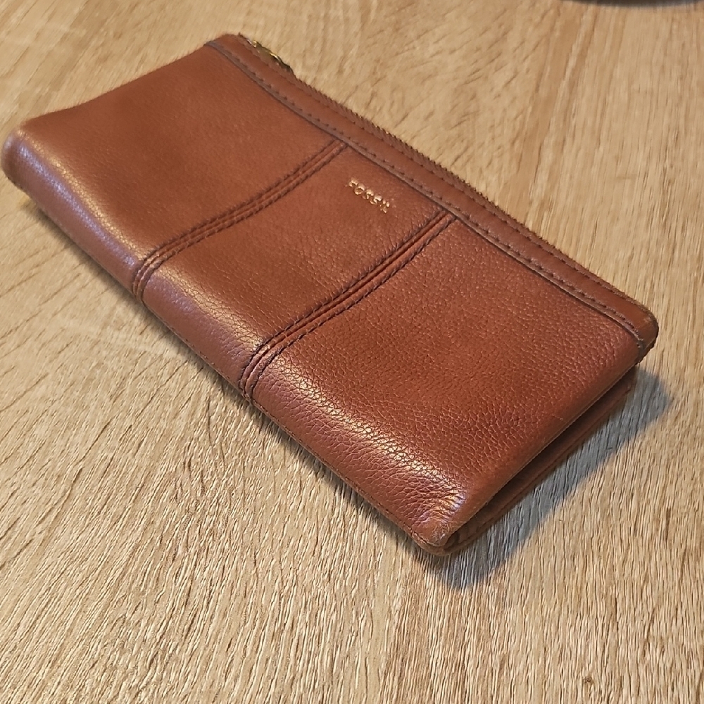 Fossil Cognac Leather Zip Clutch Wallet - Picture 5 of 6